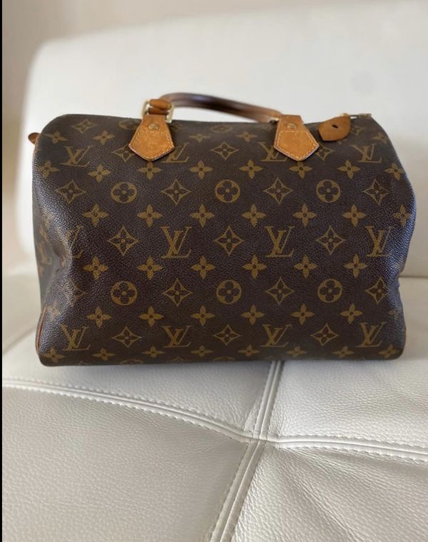 Authentic Louis Vuitton Handbag for Sale in San Diego, CA - OfferUp