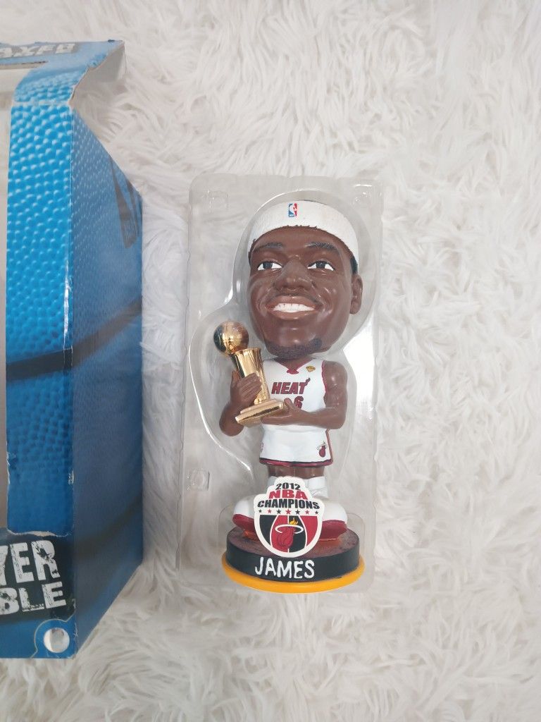 Rare 2012 Lebron James & DWade  Championship  Players Bobble Heads.BOTH INCLUDED!!!