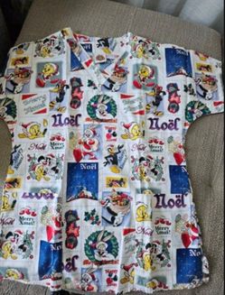 Looney Tunes Xmas Scrub Top S