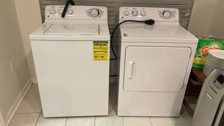 GE WHASER AND DRYER SET MACHINE 