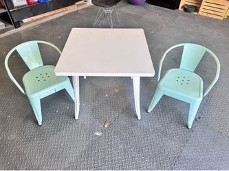 Metal kids table and chairs