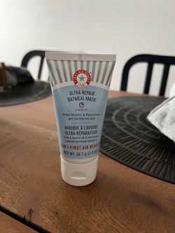 First Aid Beauty Oatmeal Mask