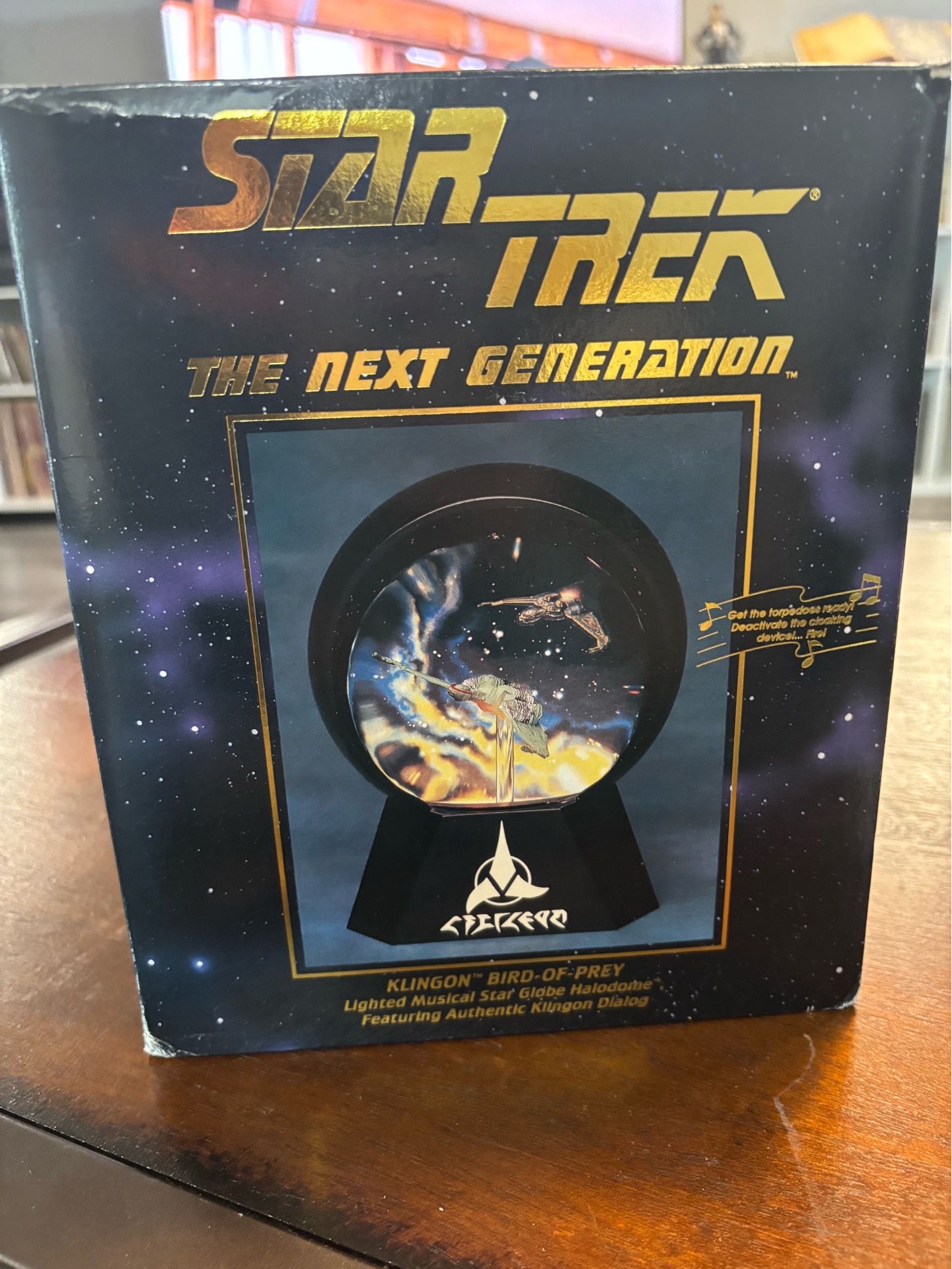 Star Trek Next Generation Klingon Bird Of Prey Globe Lighted Musical Halodome