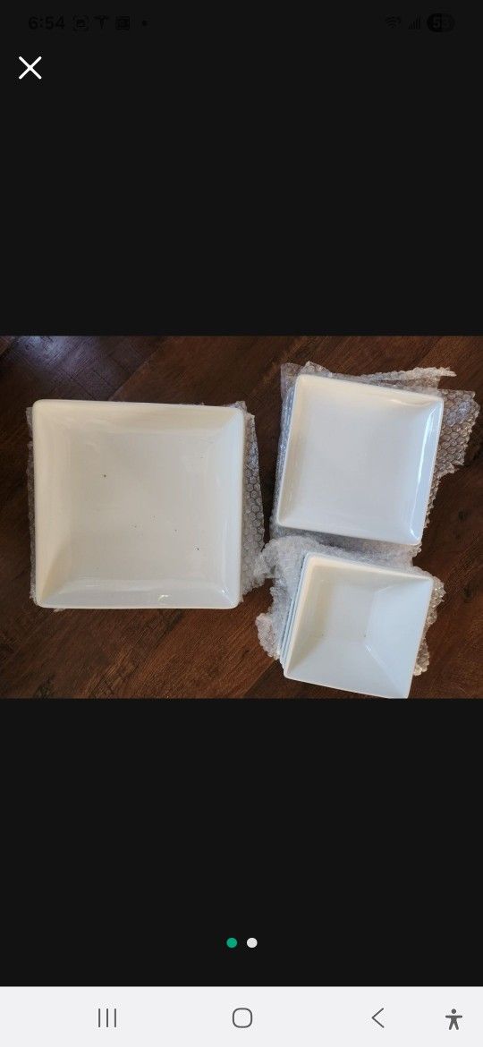 Dinner Set For 4 Person