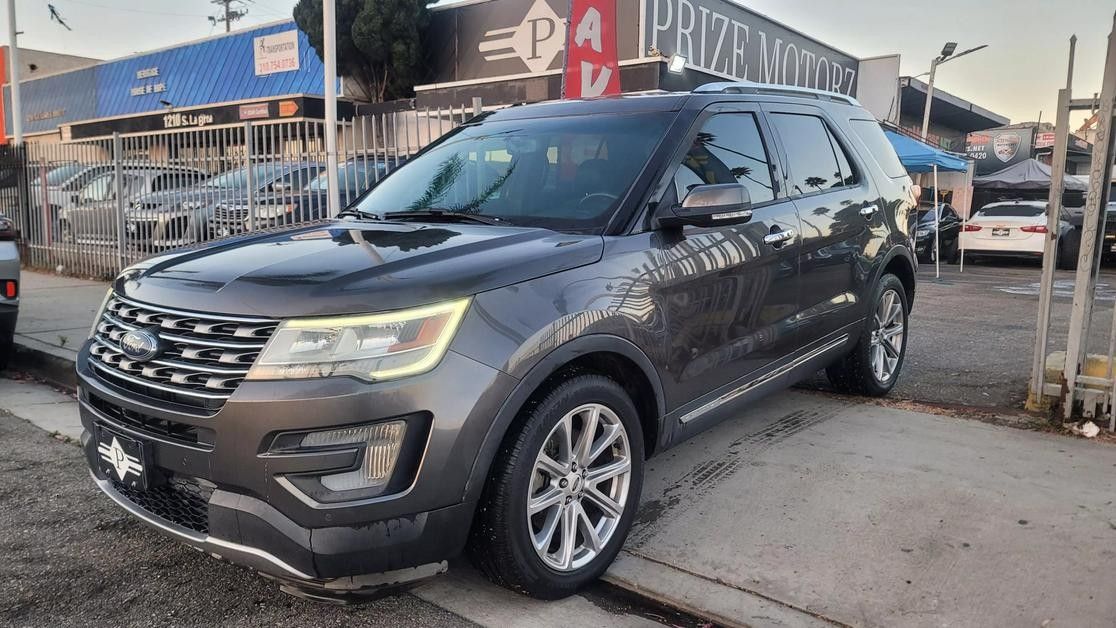 2016 Ford Explorer