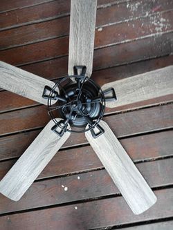 Ceiling fan