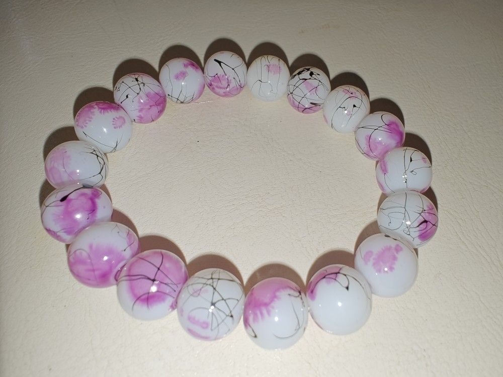 Pink And White Beaded Elastic String Bracelet 