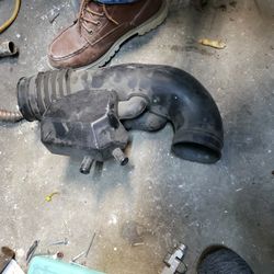 2005 Titan Air Intake Hose