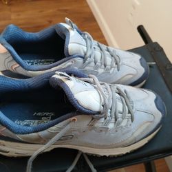 Sketchers Sneakers