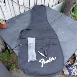 Fender Soft Canvas Zipper guitar case plus 2 Amp Cables