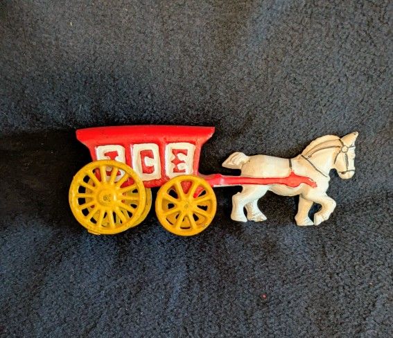 Cast Iron Ice Wagon White Horse Drawn Collectable Toy
