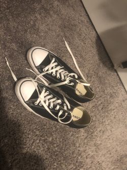 Converse Size 9 men’s, 11Women
