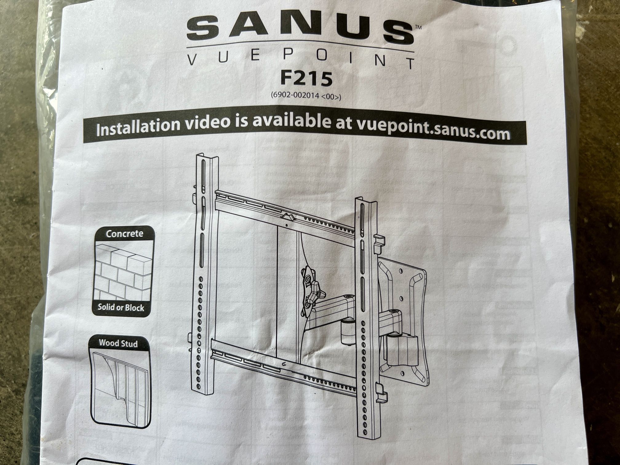 SANUS VuePoint F215 TV wall mount kit