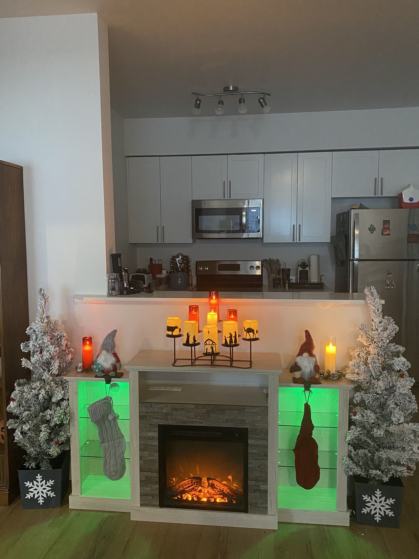 Electric Fireplace With Heater
