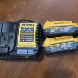  BRAND NEW Dewalt Power Stack Compact 2 Battery Set w/Charger NEVER USED 