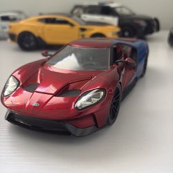 2017 ford gt spiderman collectible