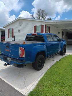 2022 GMC Canyon SLE