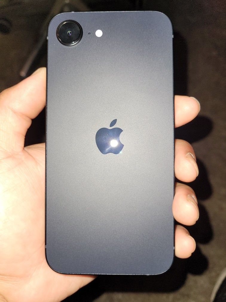 IPhone 16 E
