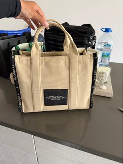 Marc Jacob’s Tote Bag “real” w/ dust bag