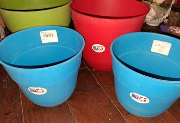 Plastic Flower Pots