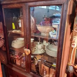 Vintage , Early  20th Century China Hutch