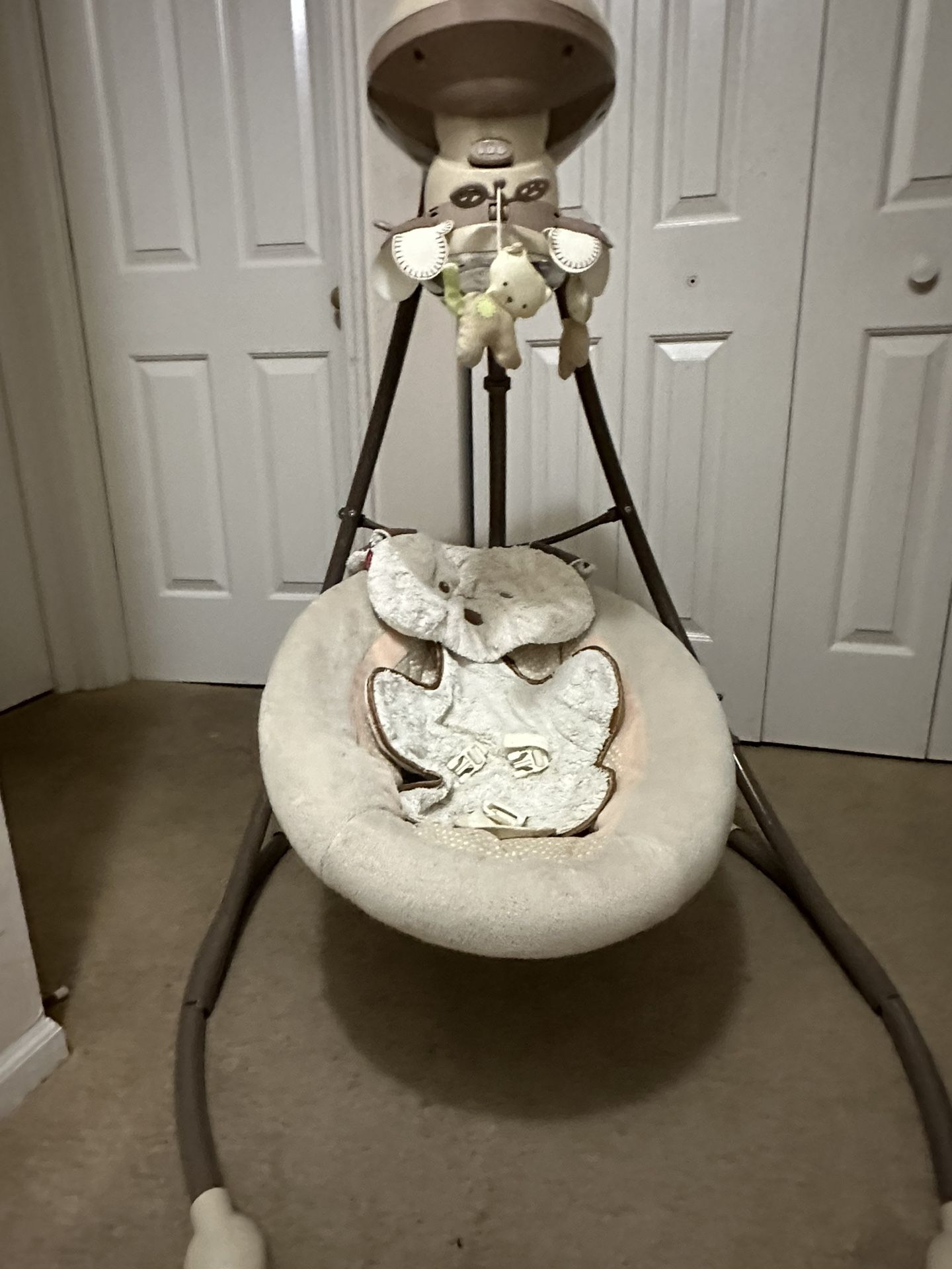 Baby Swing (fisher Price)