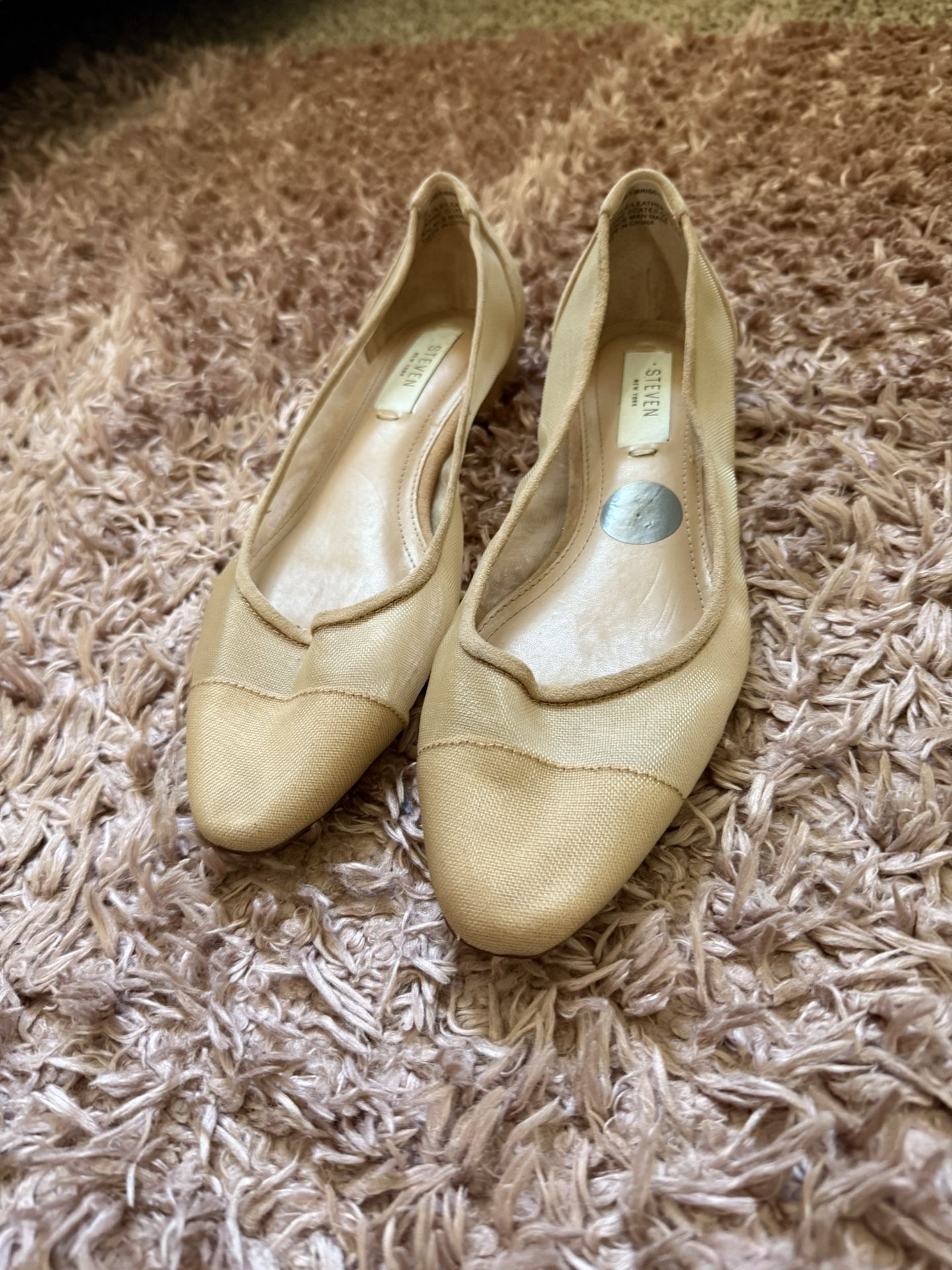 Women’s Flats