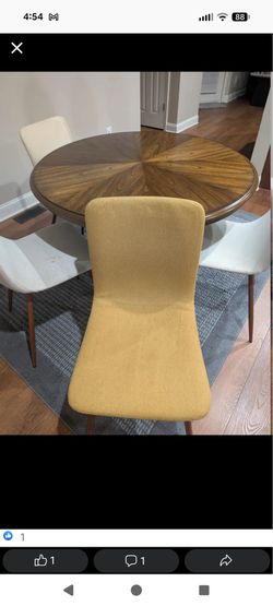 Dinning table with 4 chairs