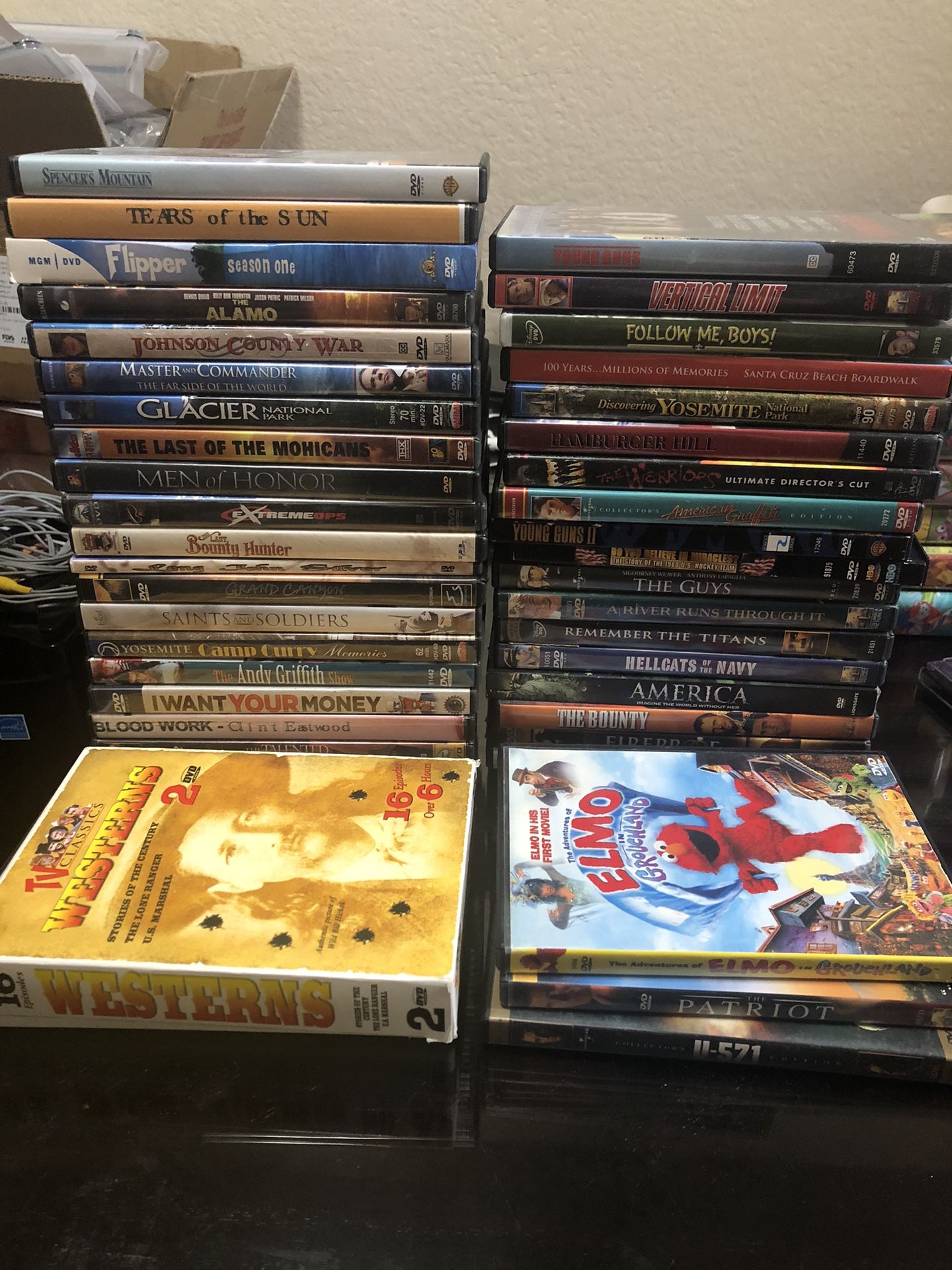 $1 DVDS