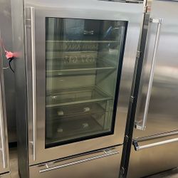 SUB ZERO 36”WIDE BUILT IN GLASS VIEW BOTTOM FREEZER REFRIGERATOR 