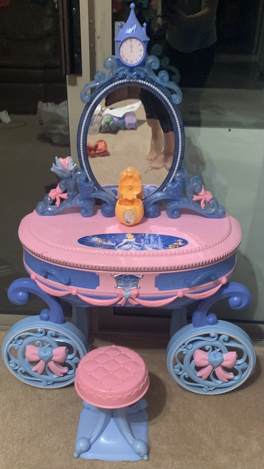Cinderella Vanity for kids