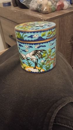 Vintage Chinese cloisonne cylindrical jar with lid