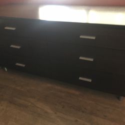 Cal King Bedroom Set