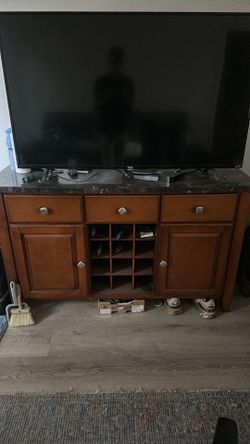 Tv chest