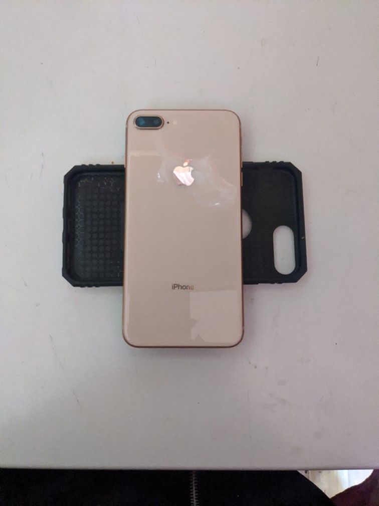 Rose gold iPhone 8 Plus