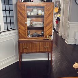 Beautiful Antique Hutch. In great condition. The top Comes Off Making For Easy Transport. 