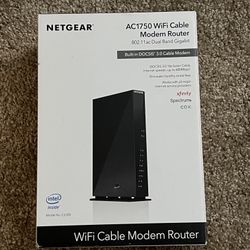 NETGEAR® Nighthawk AC1750 Dual WiFi 