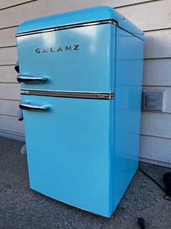 Mini Fridge