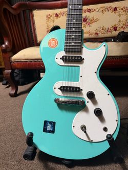 Epiphone  Electric Guitar Les Paul Style