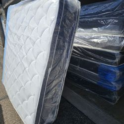 Your Choice On A Brand New King Or California King Size Mattress Set 