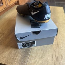  Soccer Cleats - Nike Phantom GT Elite TC FG - NEW - Women’s Size 7 / Men’s Size 5.5