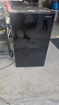 Insignia Mini Fridge