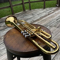 Trumpet YAMAHA MODEL YTR-2335