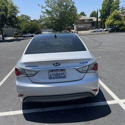 2012 Hyundai Sonata Hybrid