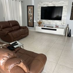 Recliner Sofa + loveseat/ Leather