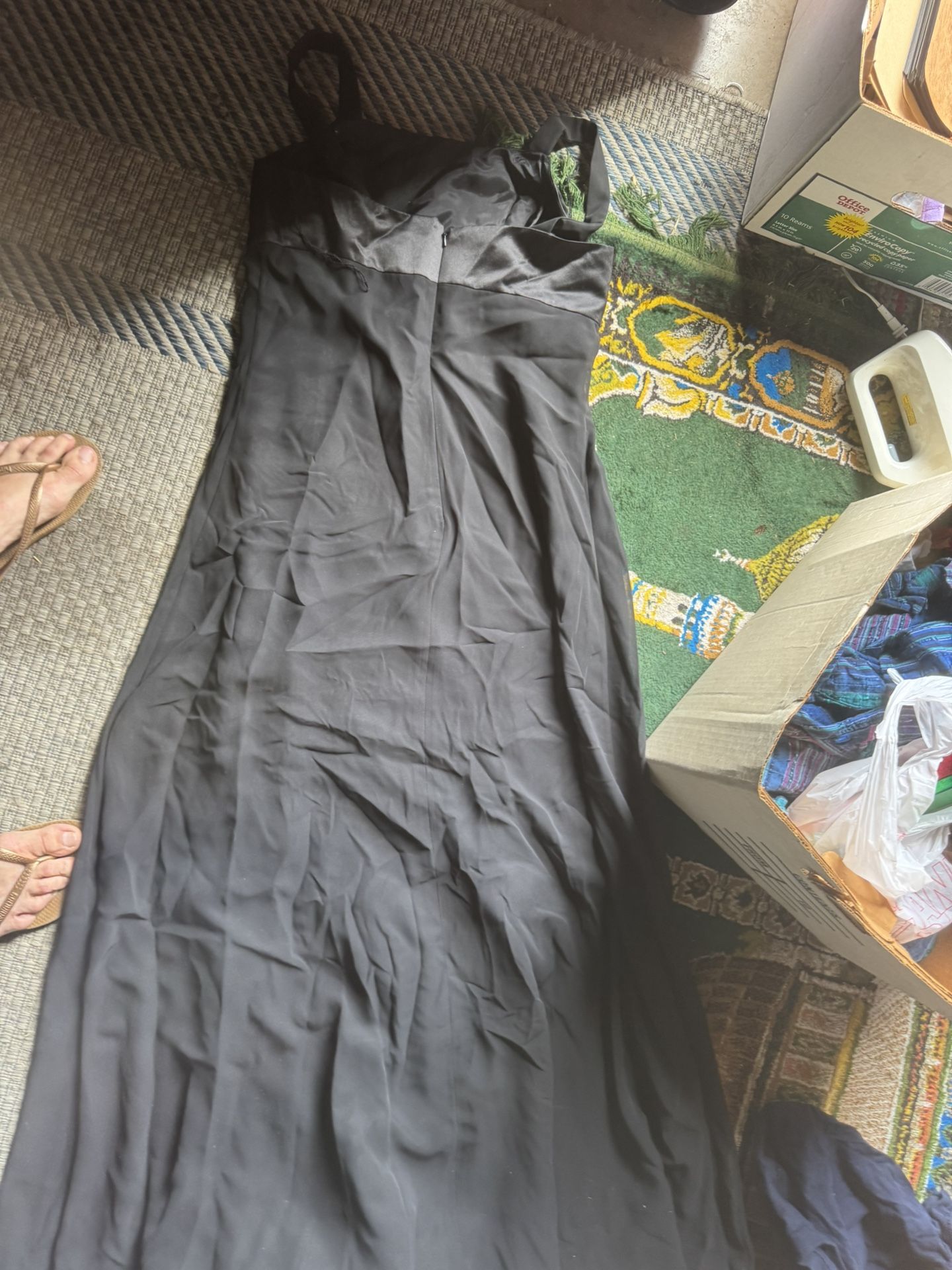 Vintage Never Worn! Papell Boutique,Adrianna Papell Black Evening Gown Size 6P !!