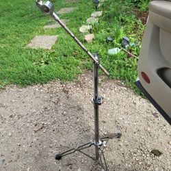 Adjustable Cymbal stand with boom arm
(BOOM STAND)
