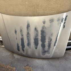 Chevy  Silverado1500  hood and grill 2004