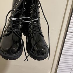 Women Black Leather Boots