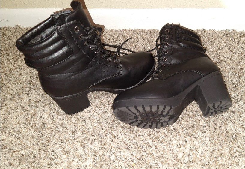 Black Heel Boots Size 8 1/2   $20
